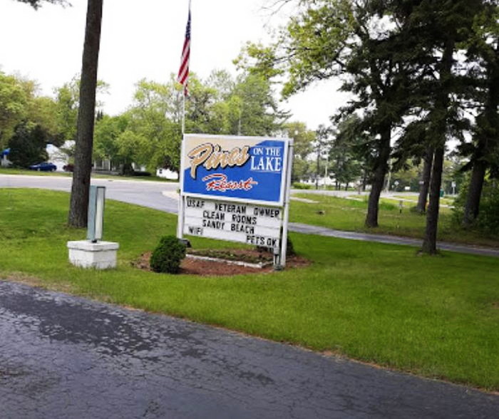 Pines on the Lake (Bero Beach Motel) - Web Listing (newer photo)